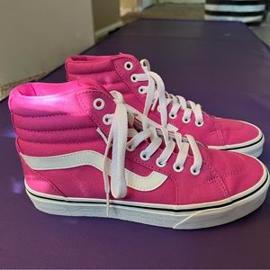 Hi-top pink Vans